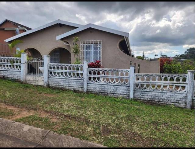 5 BEDROOM HOUSE FOR SALE IN SHALLCROSS